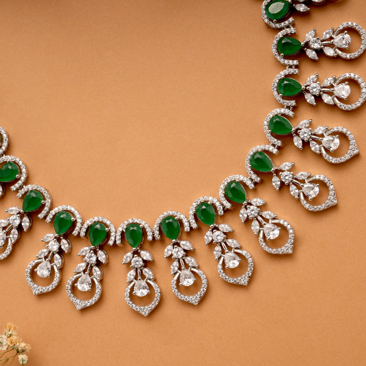 Fancy Emerald Stone with Drops Silver Necklace