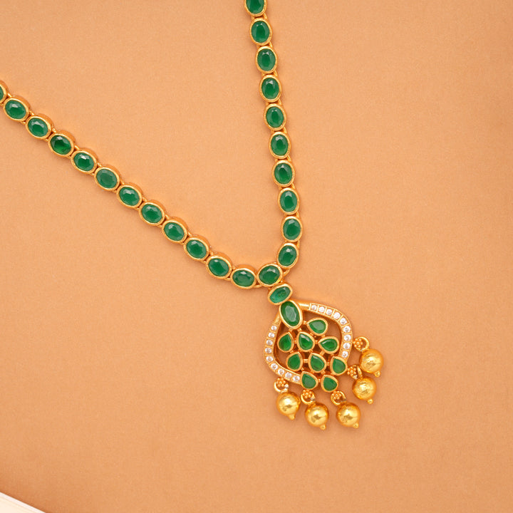 Green Emerald Stone Pendant Golden Necklace