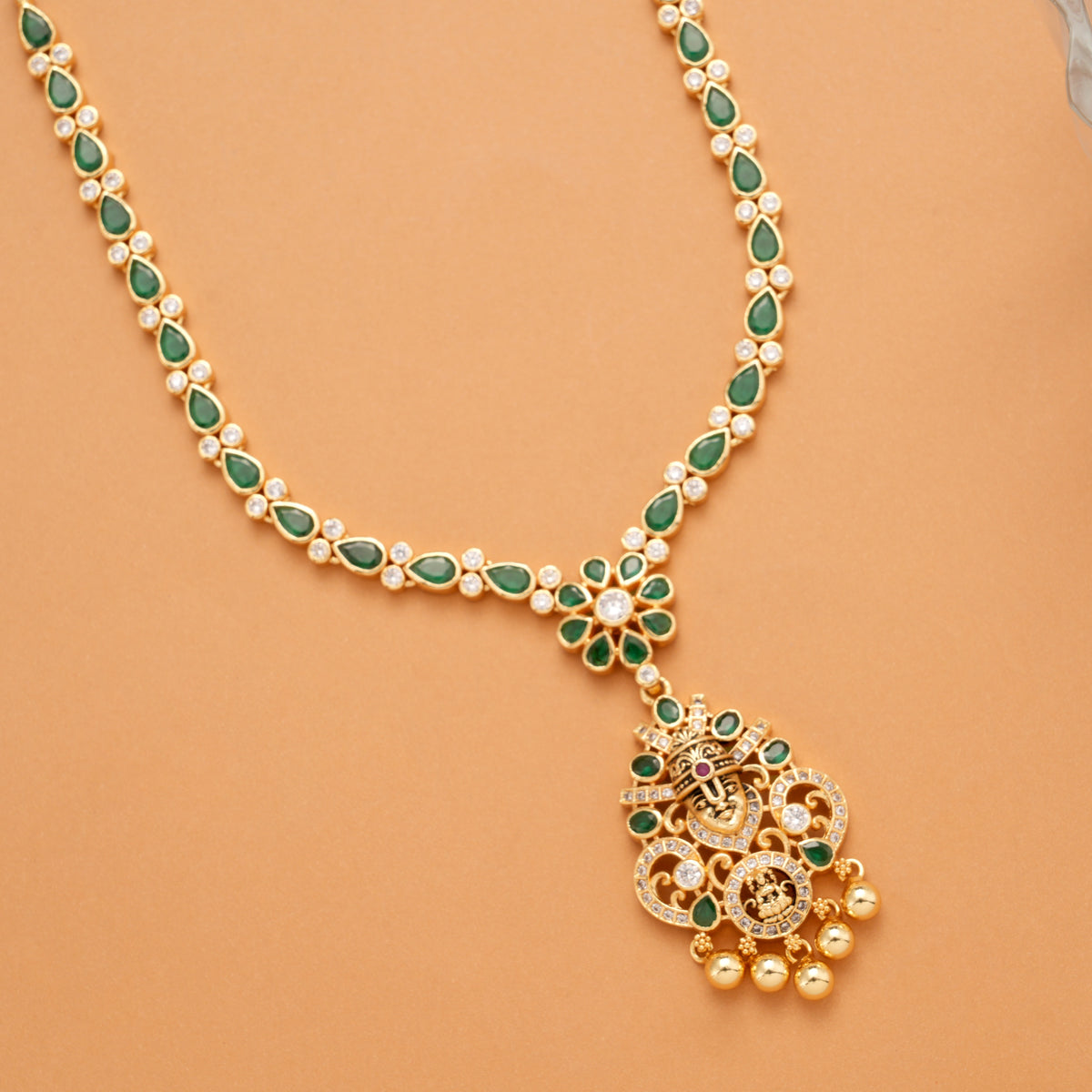 Elegant Emerald Green Temple Pendant Necklace