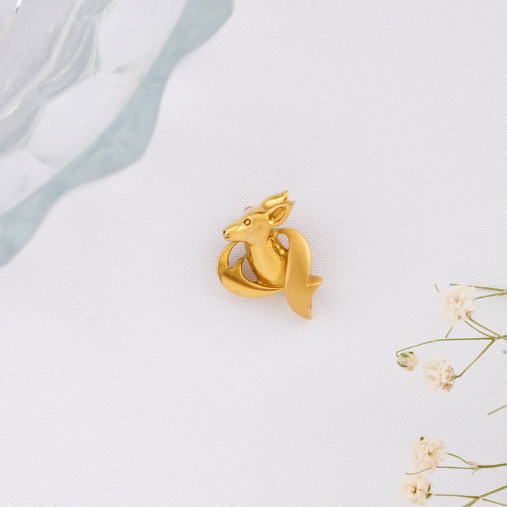 Luxury Deer Head Gold Pendant