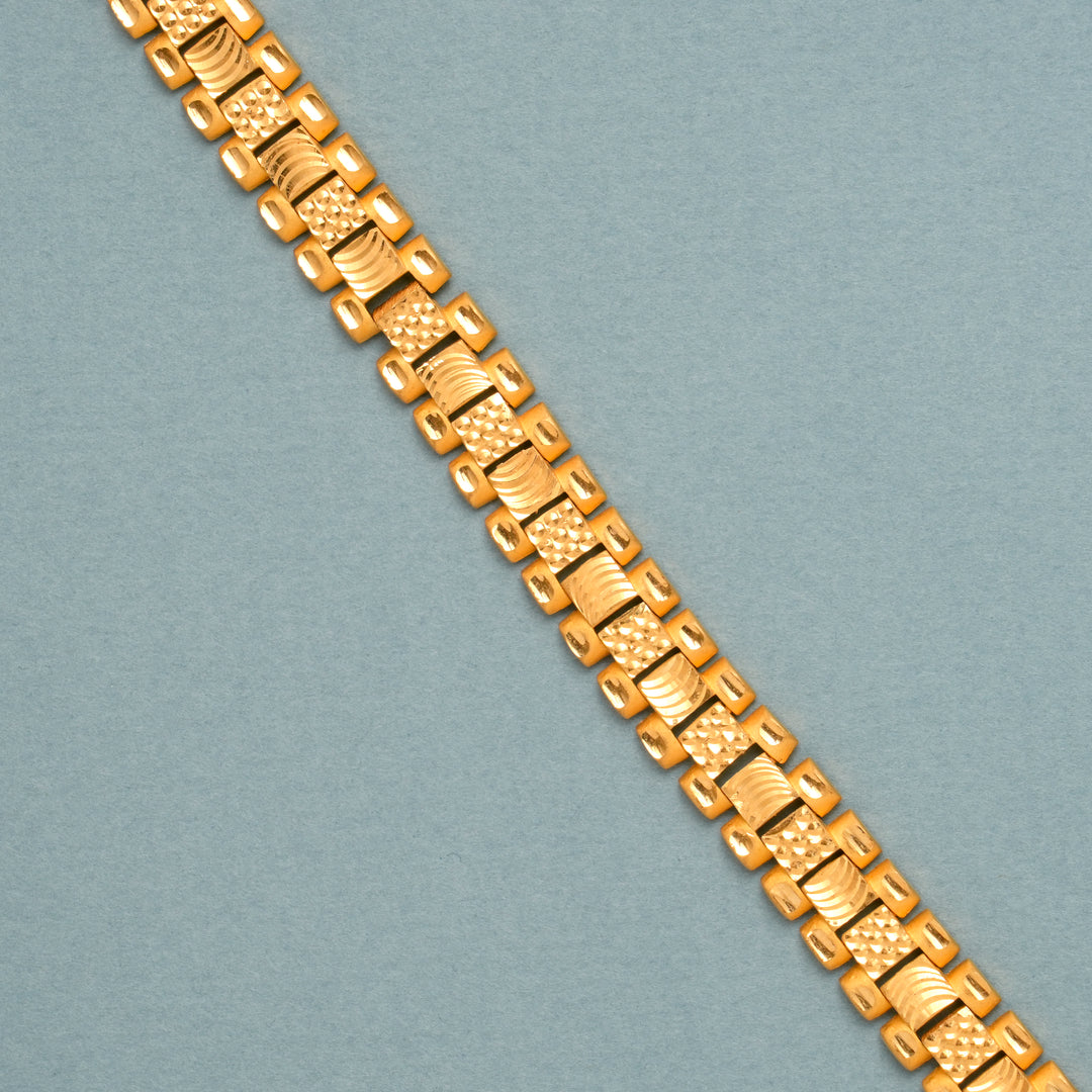 Regal Square Shape Link Gold Bracelet