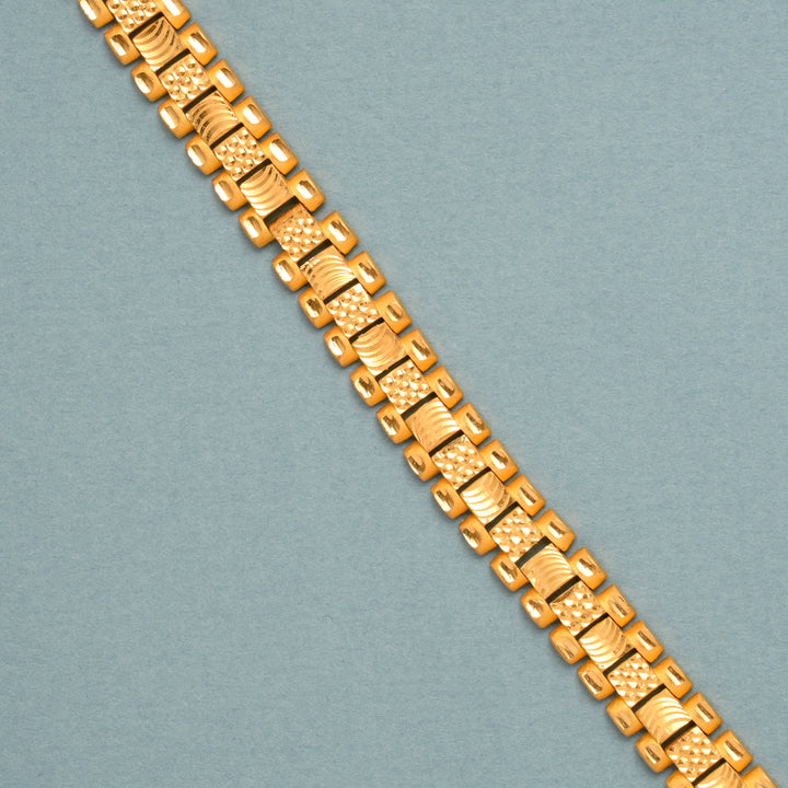 Regal Square Shape Link Gold Bracelet