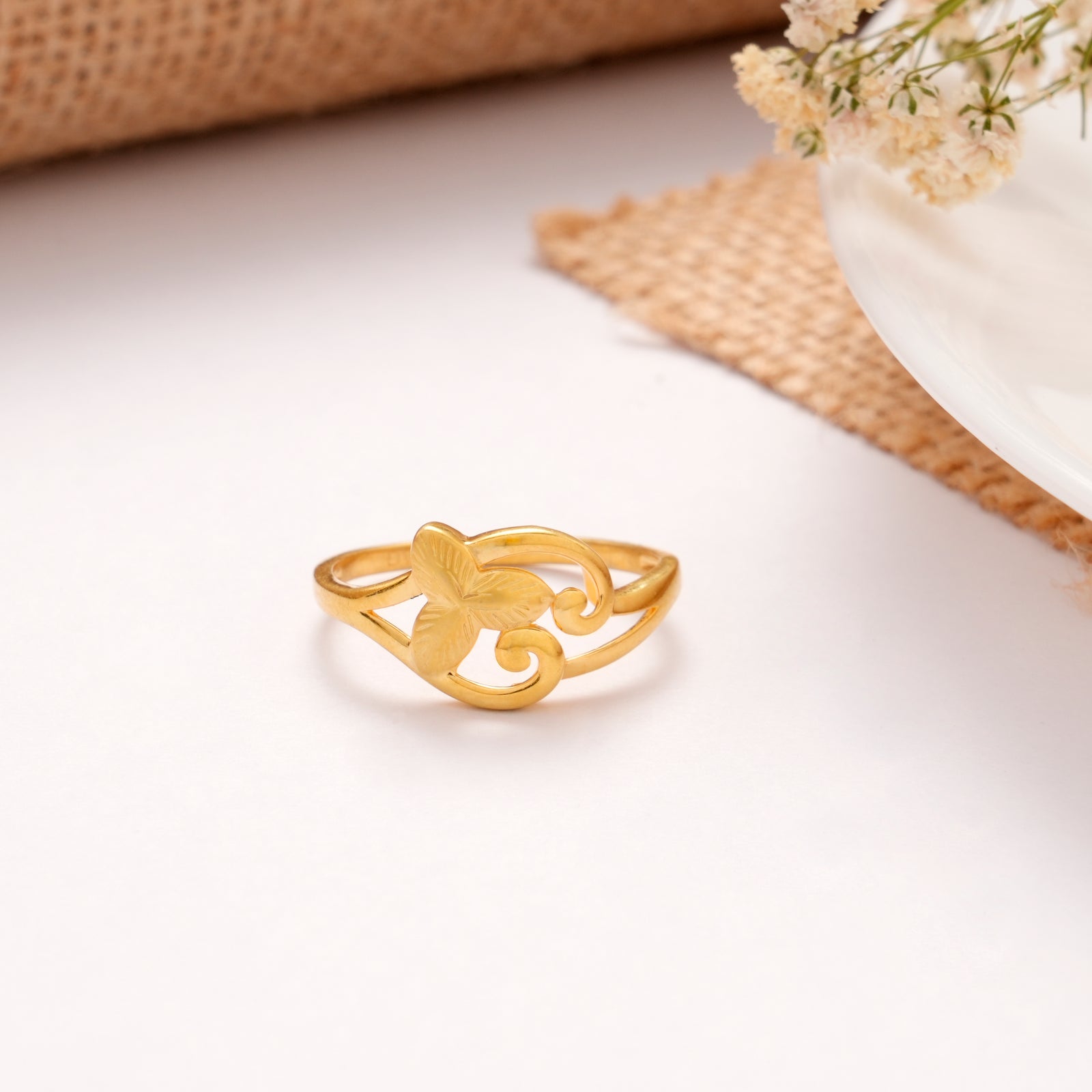 Minimal Floral Swirl Golden Ring