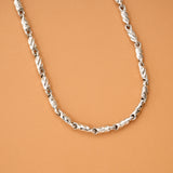 Sleek Silver Stride Men’s Chain