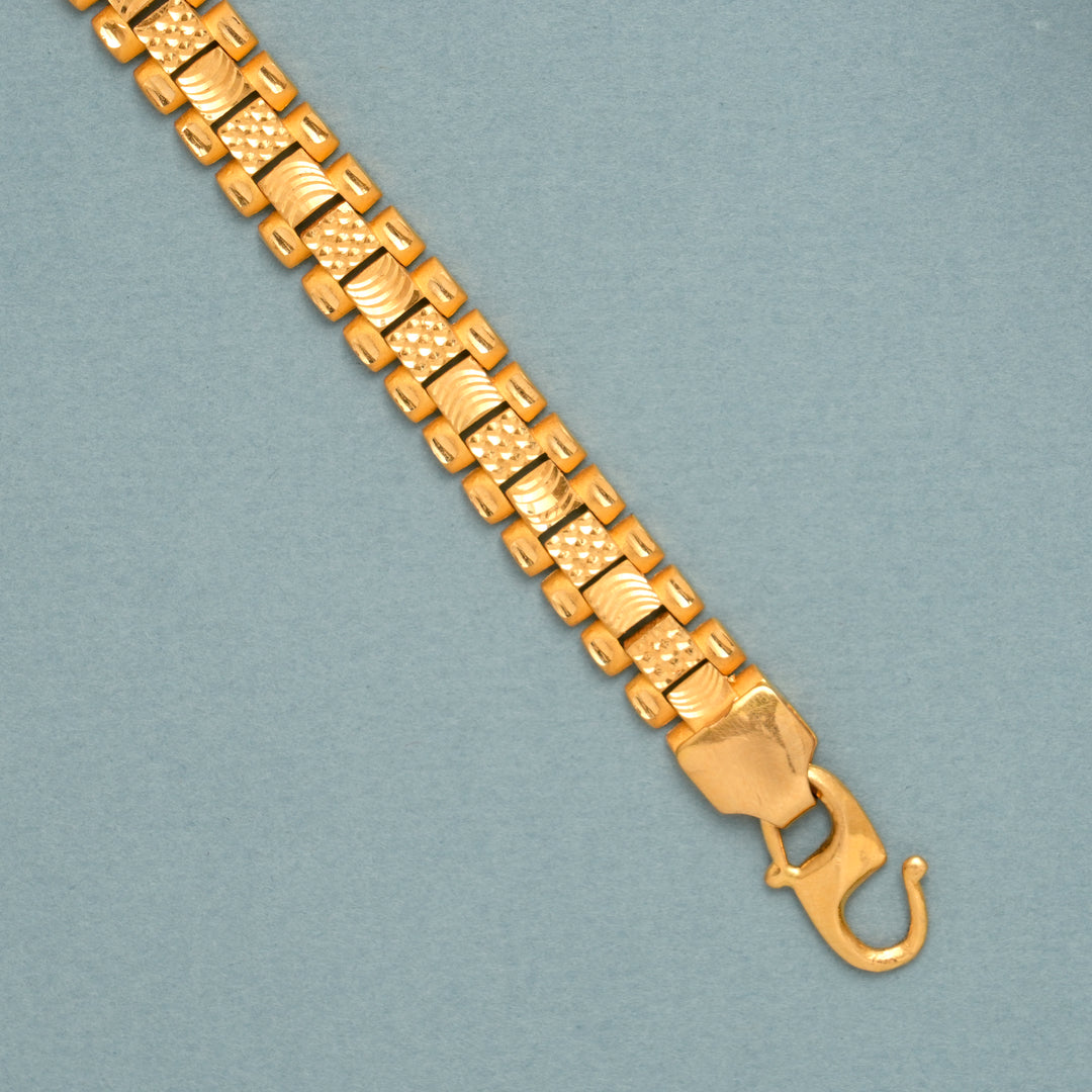 Regal Square Shape Link Gold Bracelet
