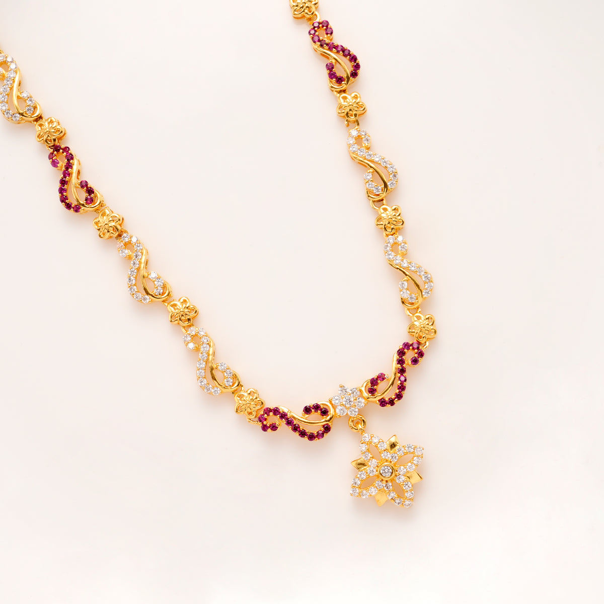 Ruby Floral Pattern Golden Necklace Set