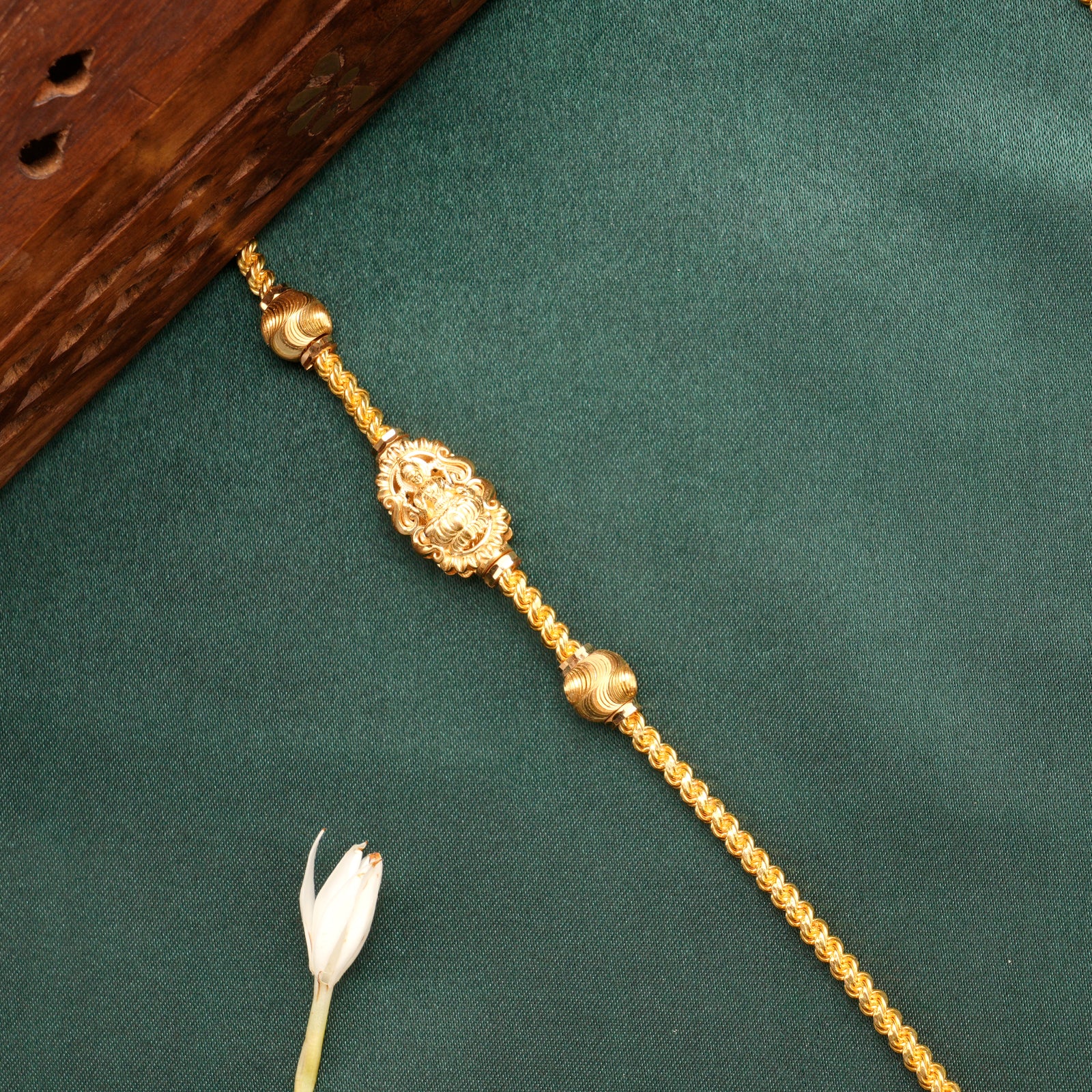 Classic Rope Lakshmi Peacock Mugappu Chain