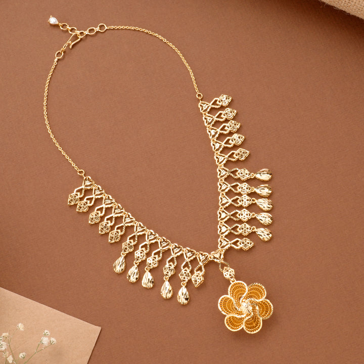 Blooming Flower Golden Casting Necklace Set