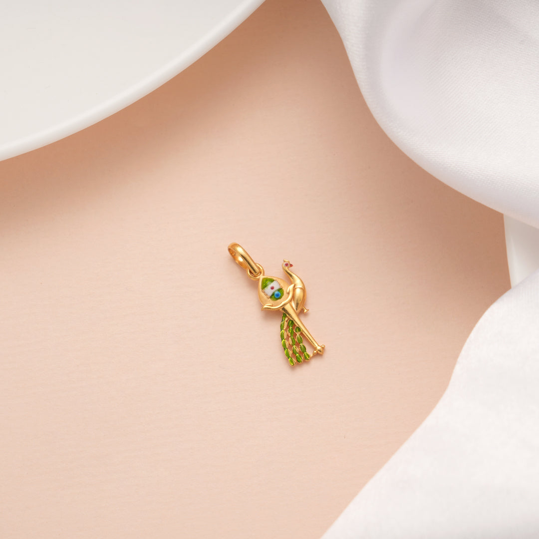 Classic Peacock Vel Gold Pendant