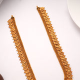 Grand Lakshmi Pendant with Golden Kasumalai