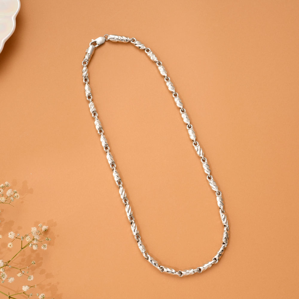 Sleek Silver Stride Men’s Chain