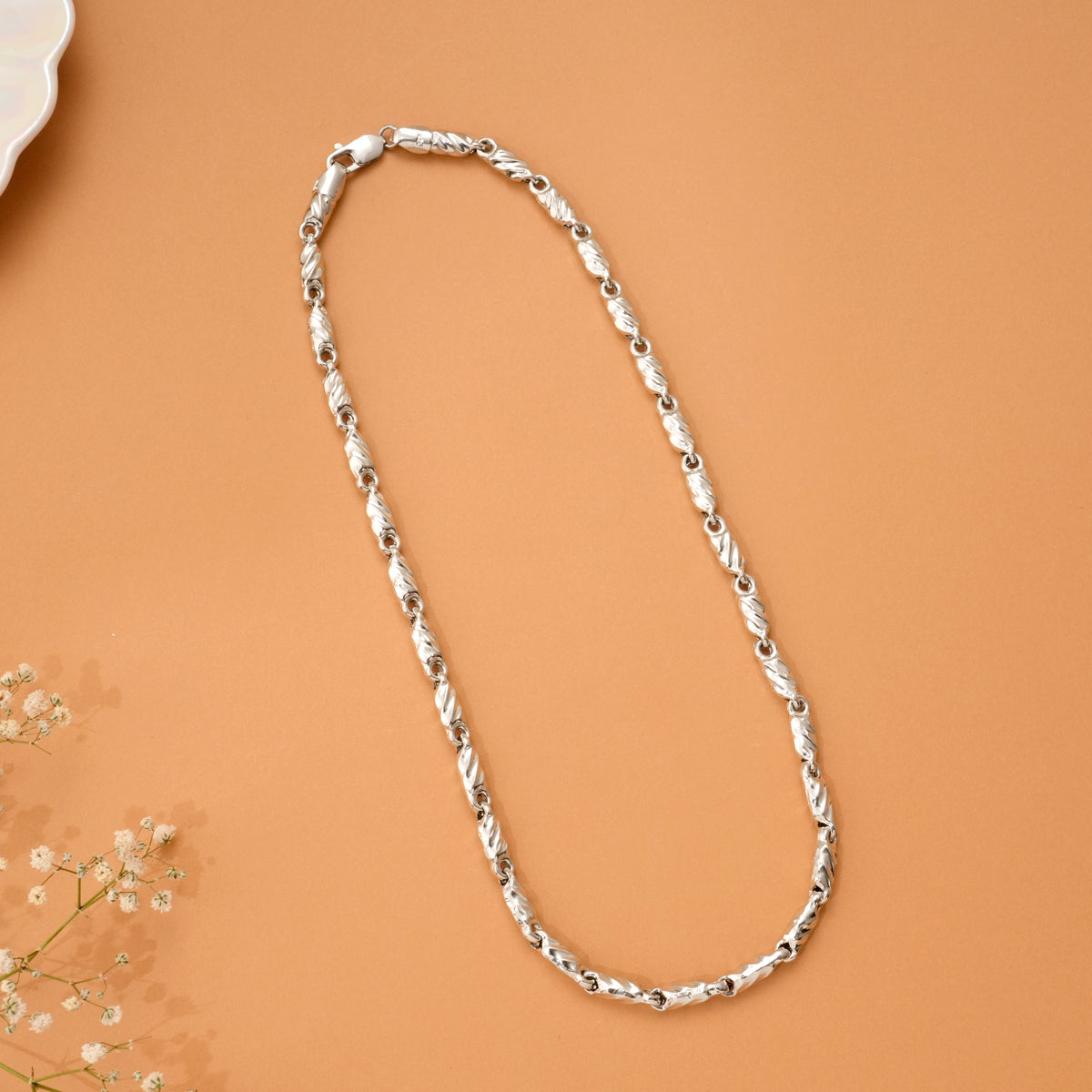 Sleek Silver Stride Men’s Chain