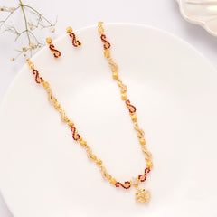 Ruby Floral Pattern Golden Necklace Set