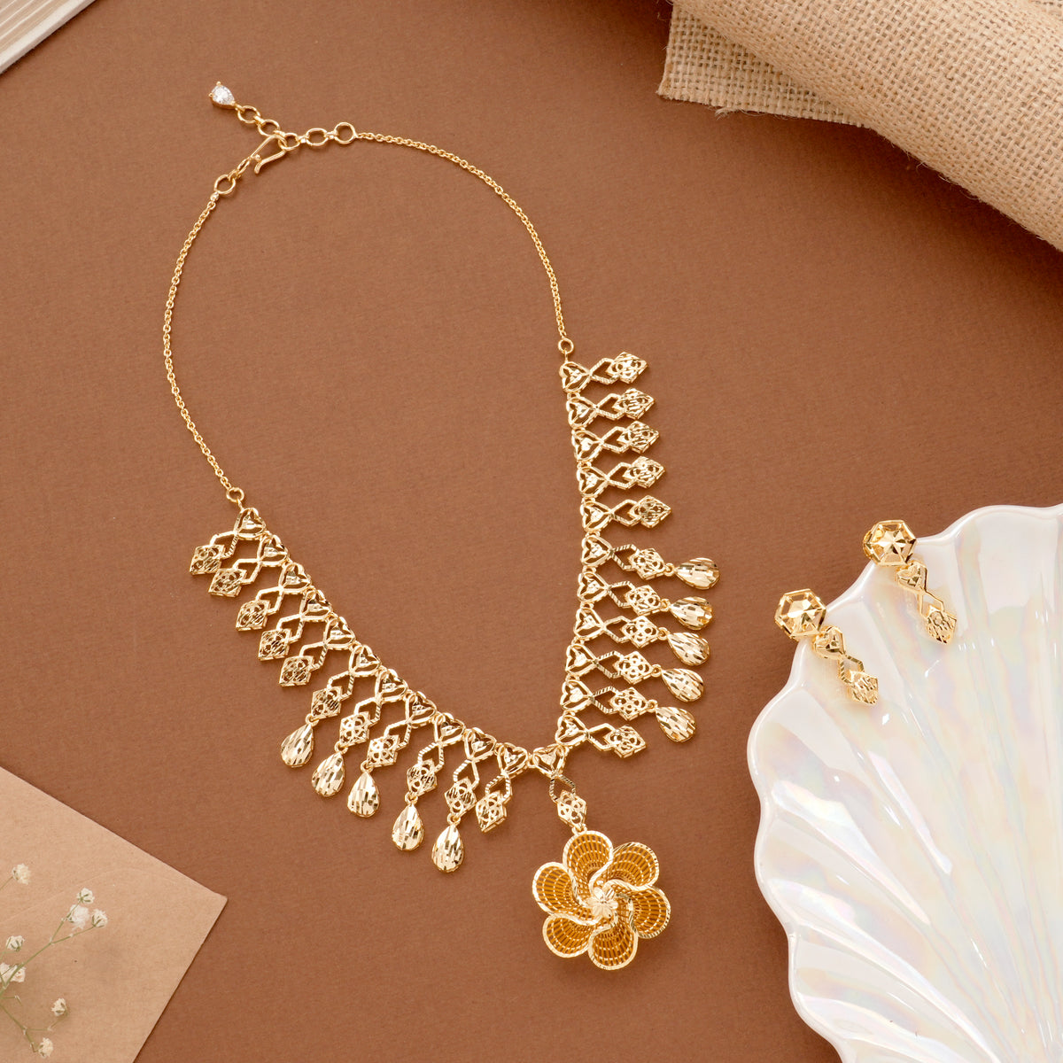 Blooming Flower Golden Casting Necklace Set