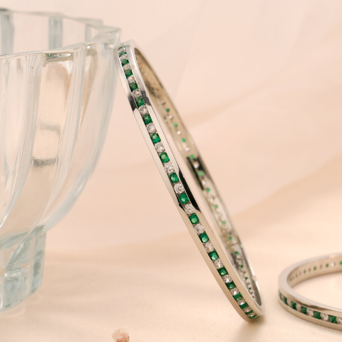 Green & White Gemstone Silver Bangle