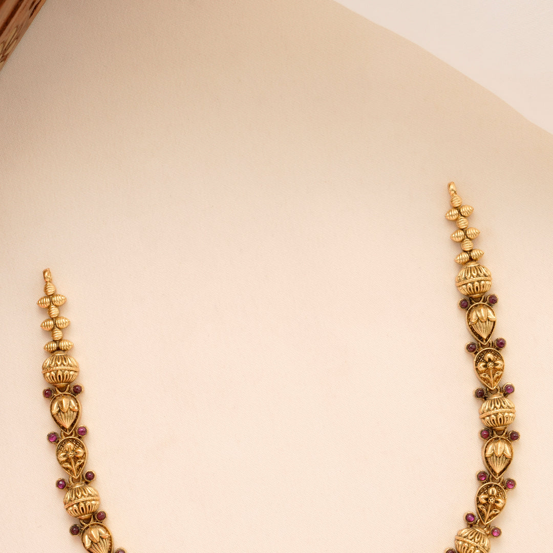 Traditional Antique Floral Design Necklace
