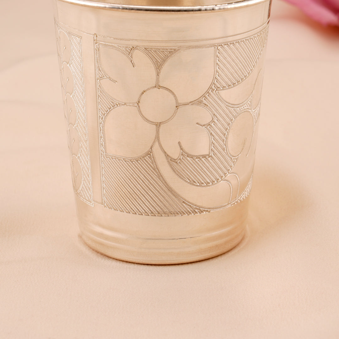 Classic Floral Design Silver Tumbler