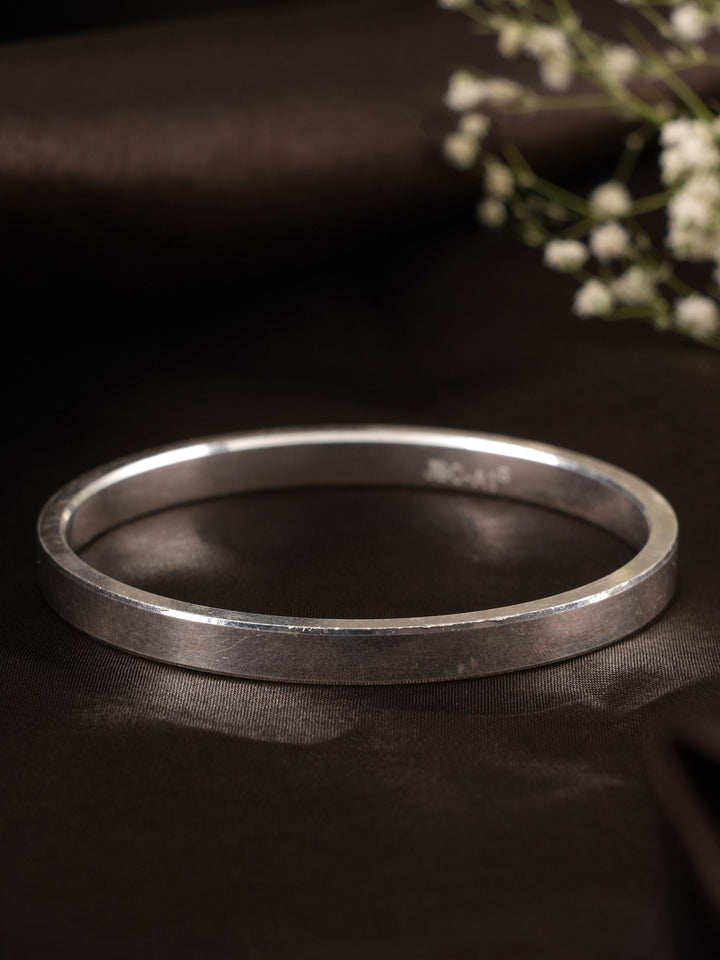Fine Edge Plain Men's Silver Kada