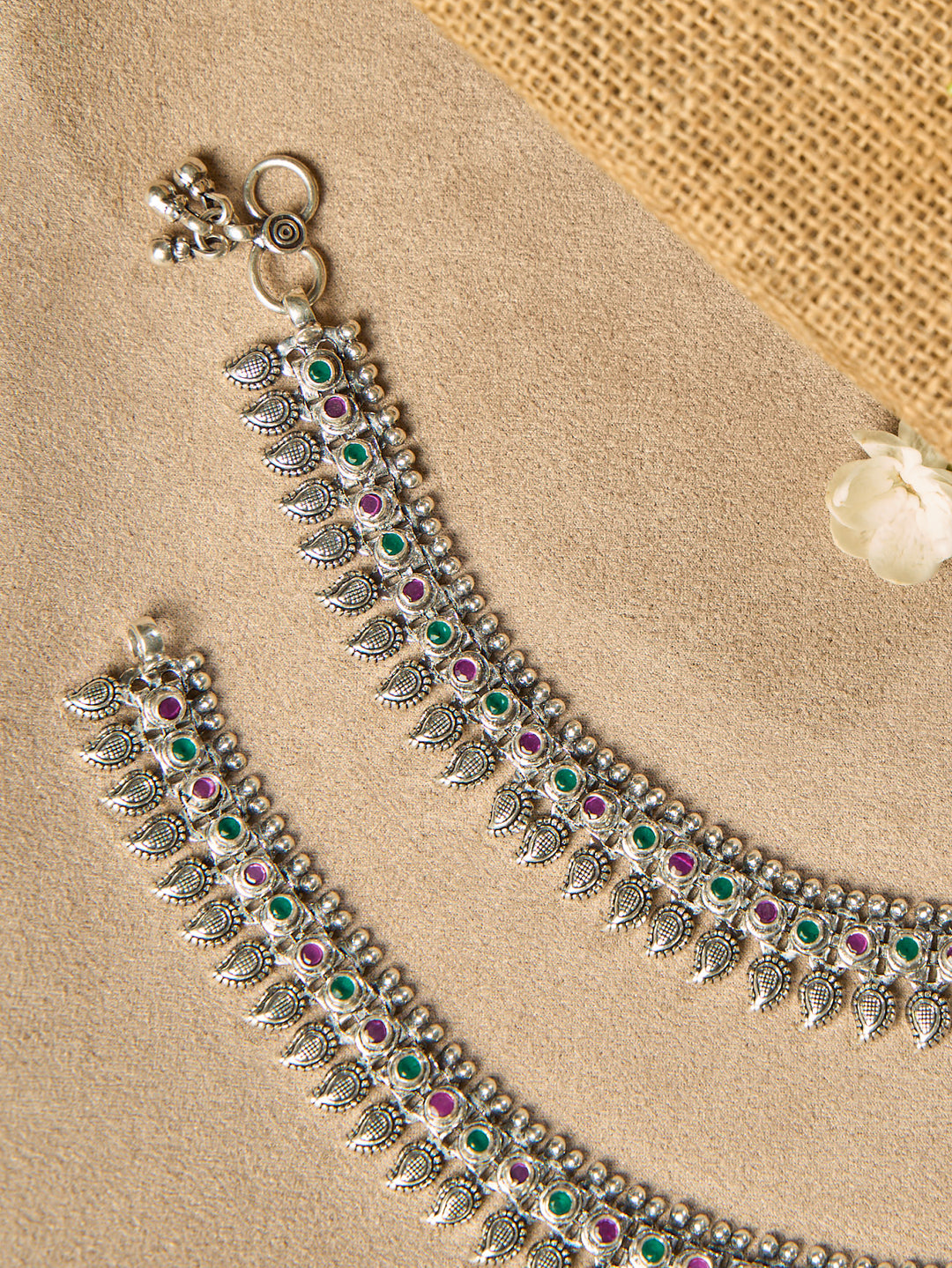 Queen’s Emerald Ruby Antique Anklet