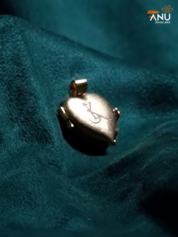 Heart Photo Locket Gold Pendant