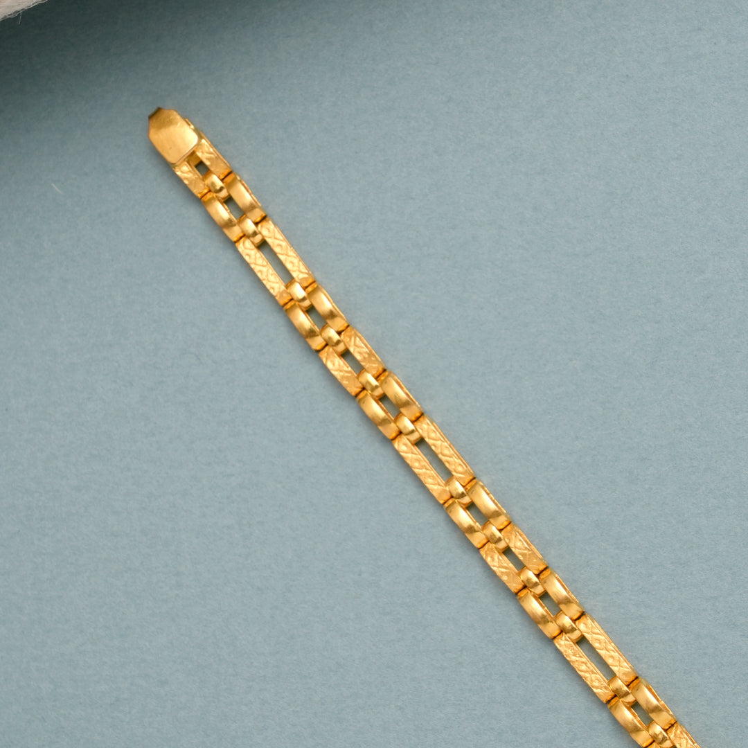 Elegant Dual Design Square Link Gold Bracelet