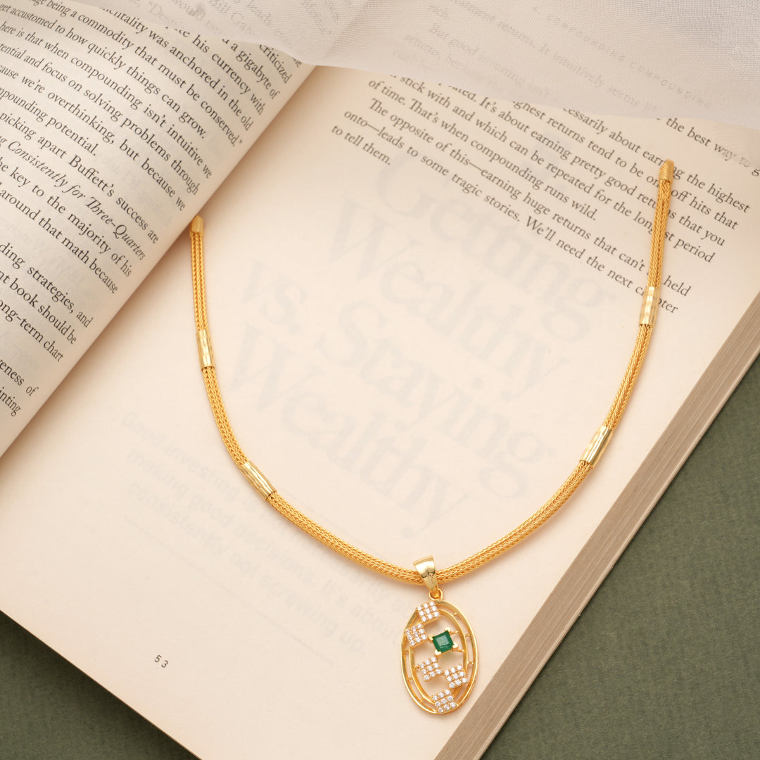 Elegant Oval Shape Emerald Stone Golden Necklace