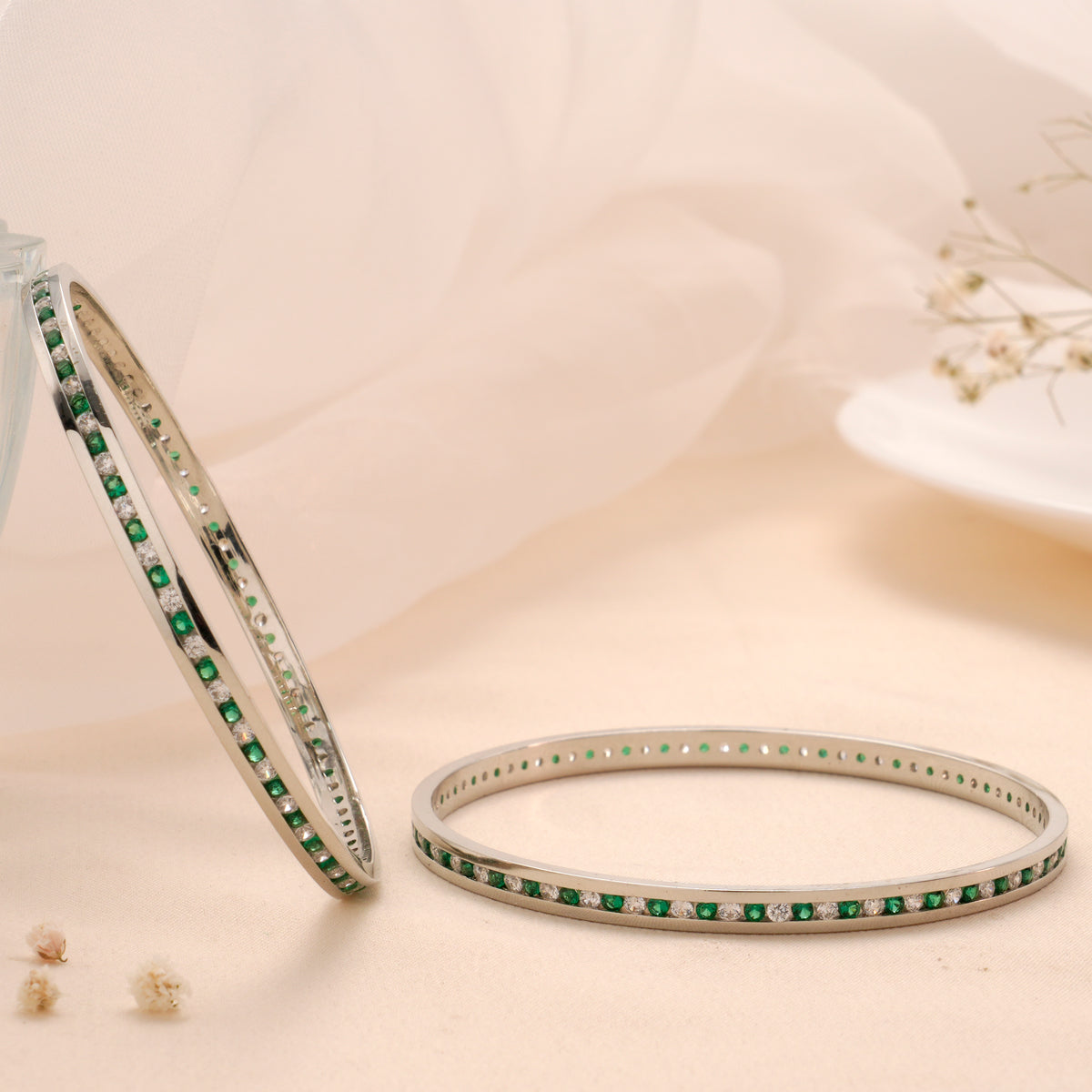 Green & White Gemstone Silver Bangle