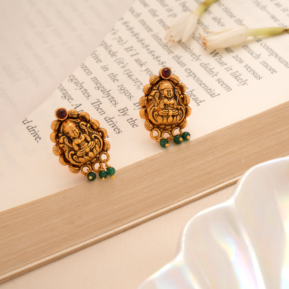 Lakshmi Mini Green Bead Cluster Golden Stud