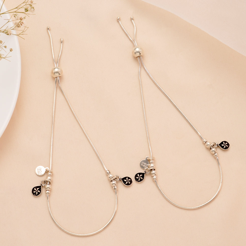 Antique Floral Shape Silver Anklet