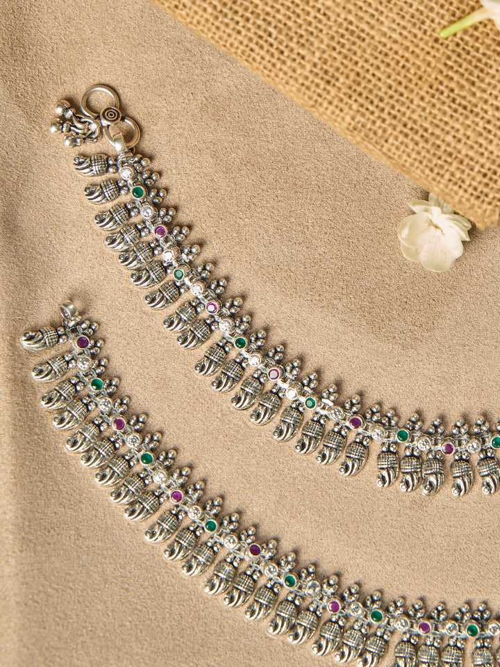 Pretty Paisley Charm Antique Anklet