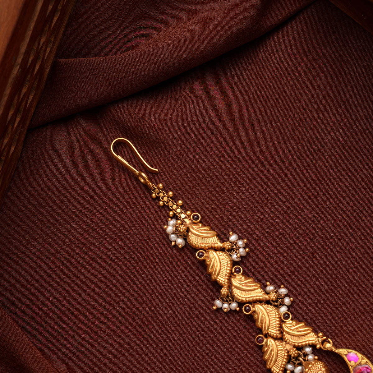 Antique Kundan Pearl Drop Gold Tikka