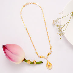 Classic Leaf Shape Golden Necklace Set