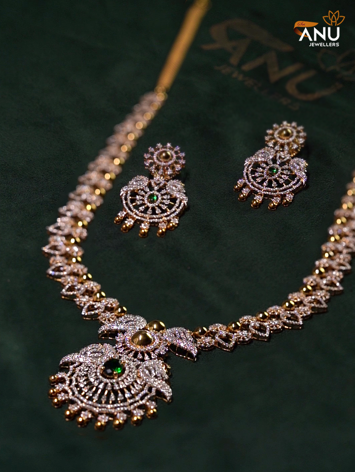 Peacock Grace Diamond Set