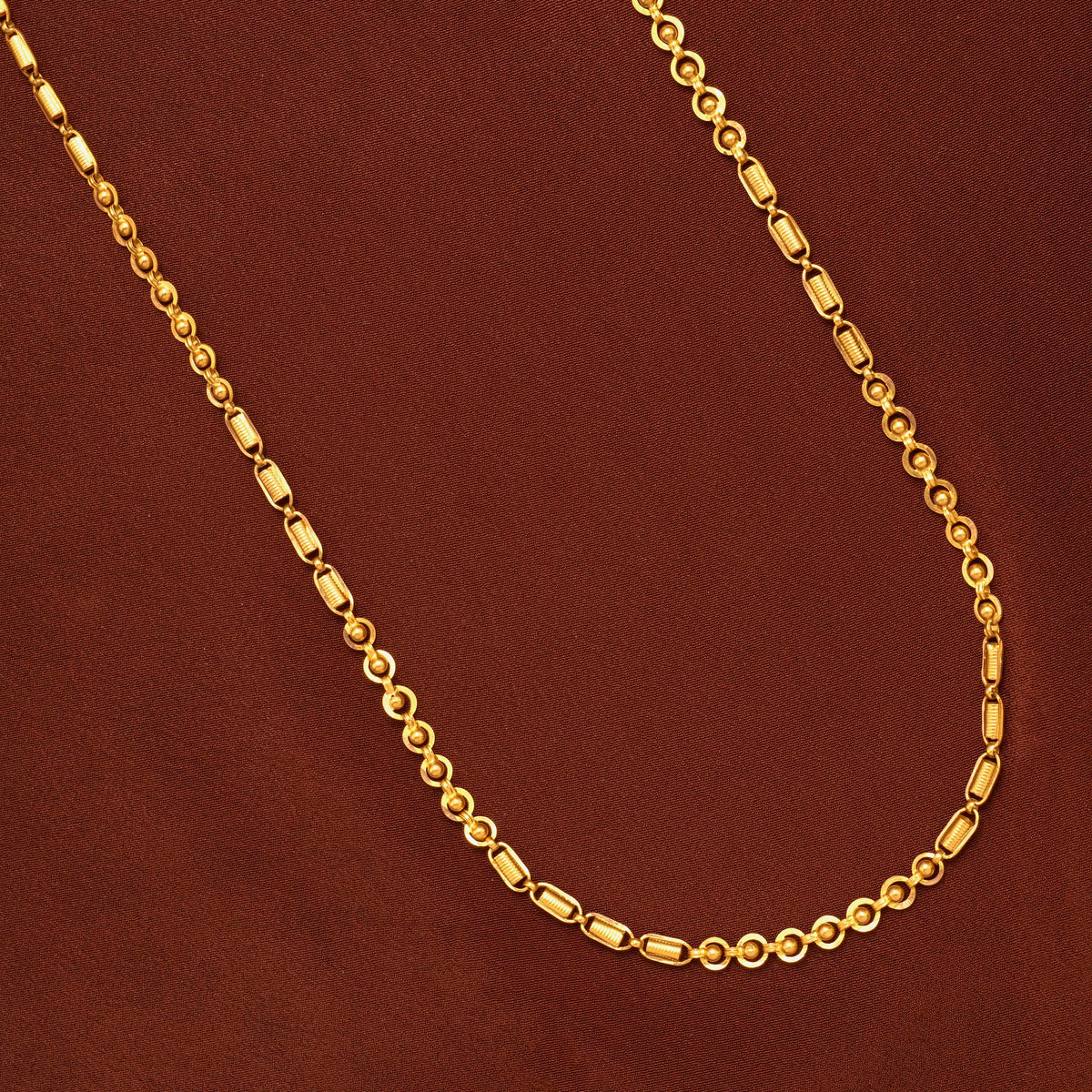 Regal Gold Beaded Capsule Pattern Chain
