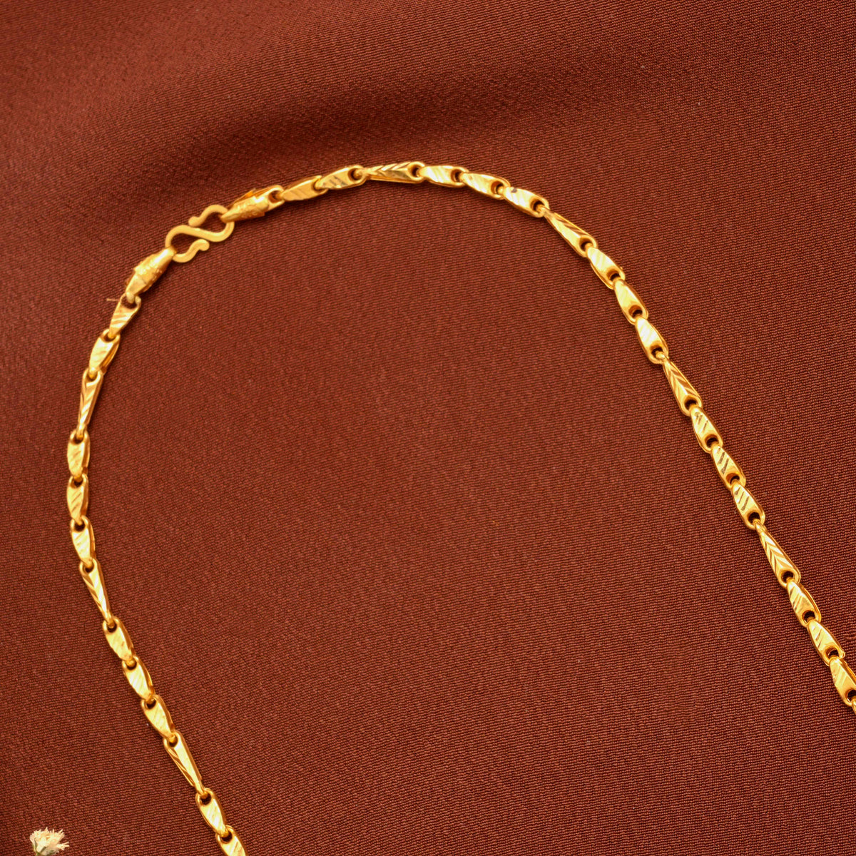 Iconic Wheat Design Gold Chain for Men
