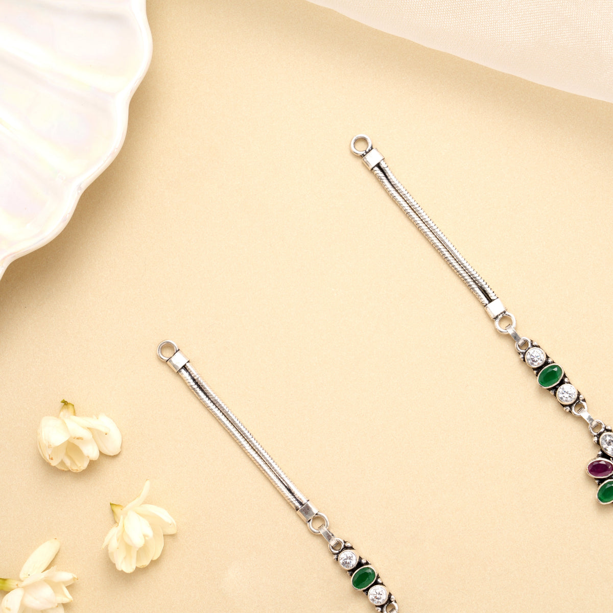 Silver Floral Symphony Antique Anklet