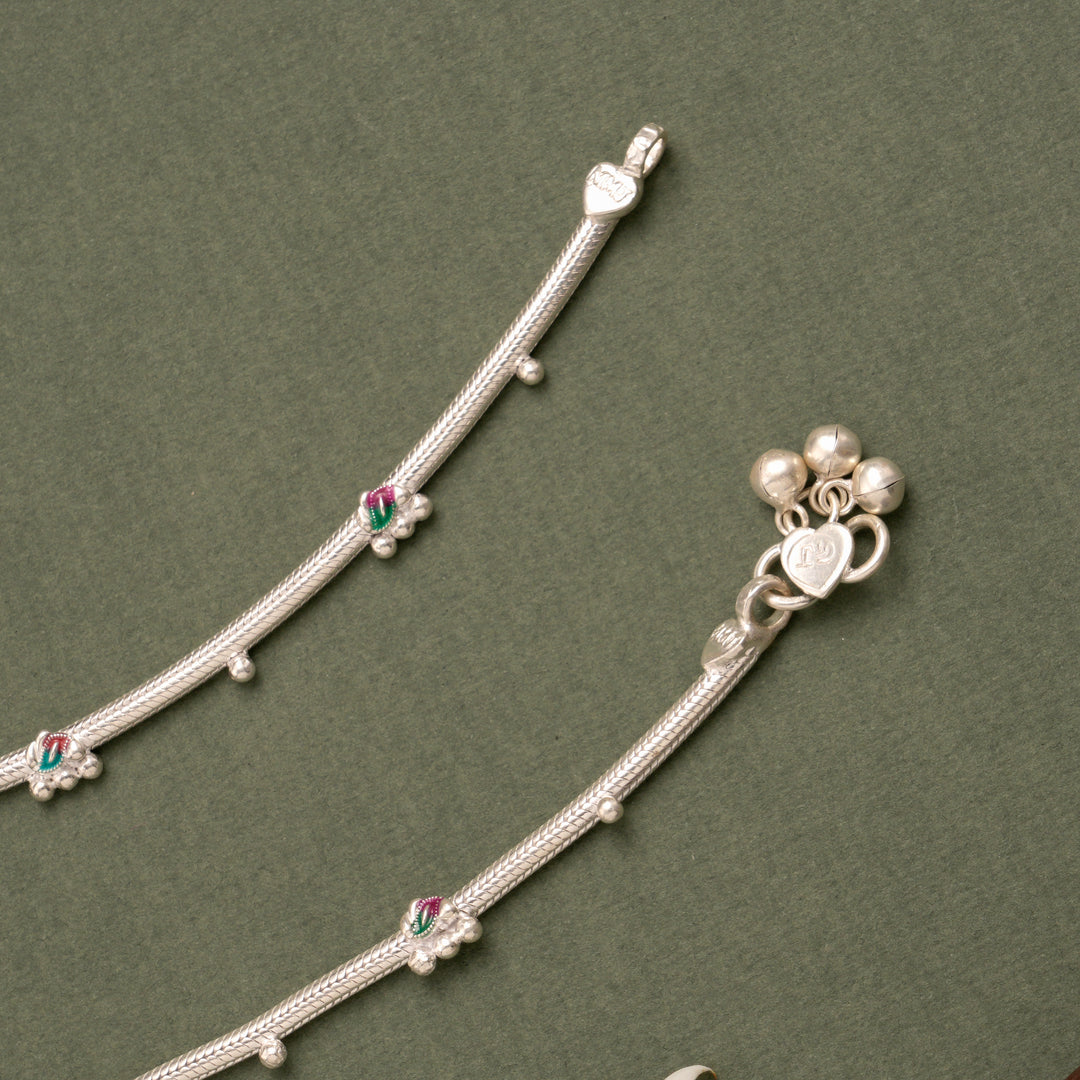 Enamel Charm with Balls Silver Anklet