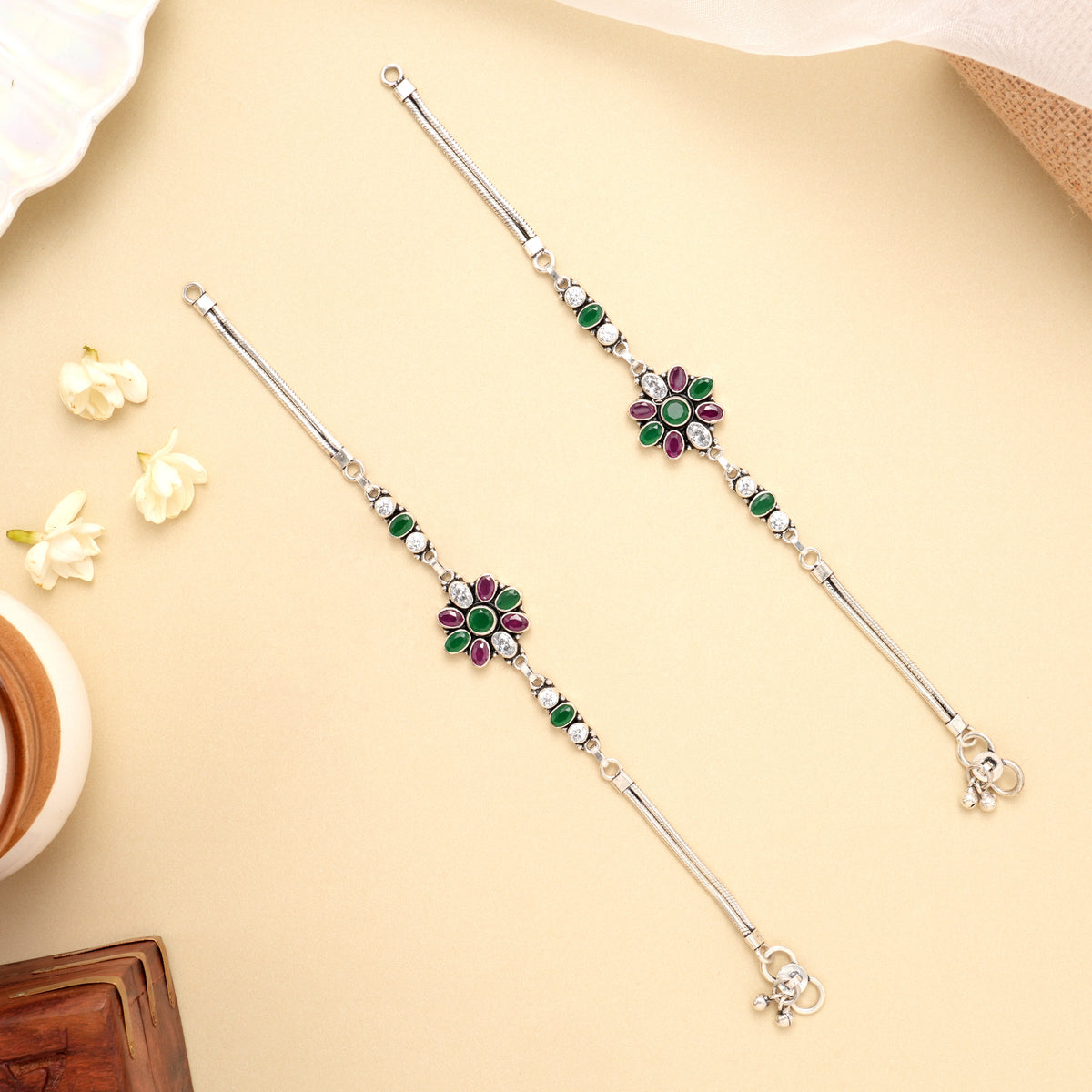 Silver Floral Symphony Antique Anklet