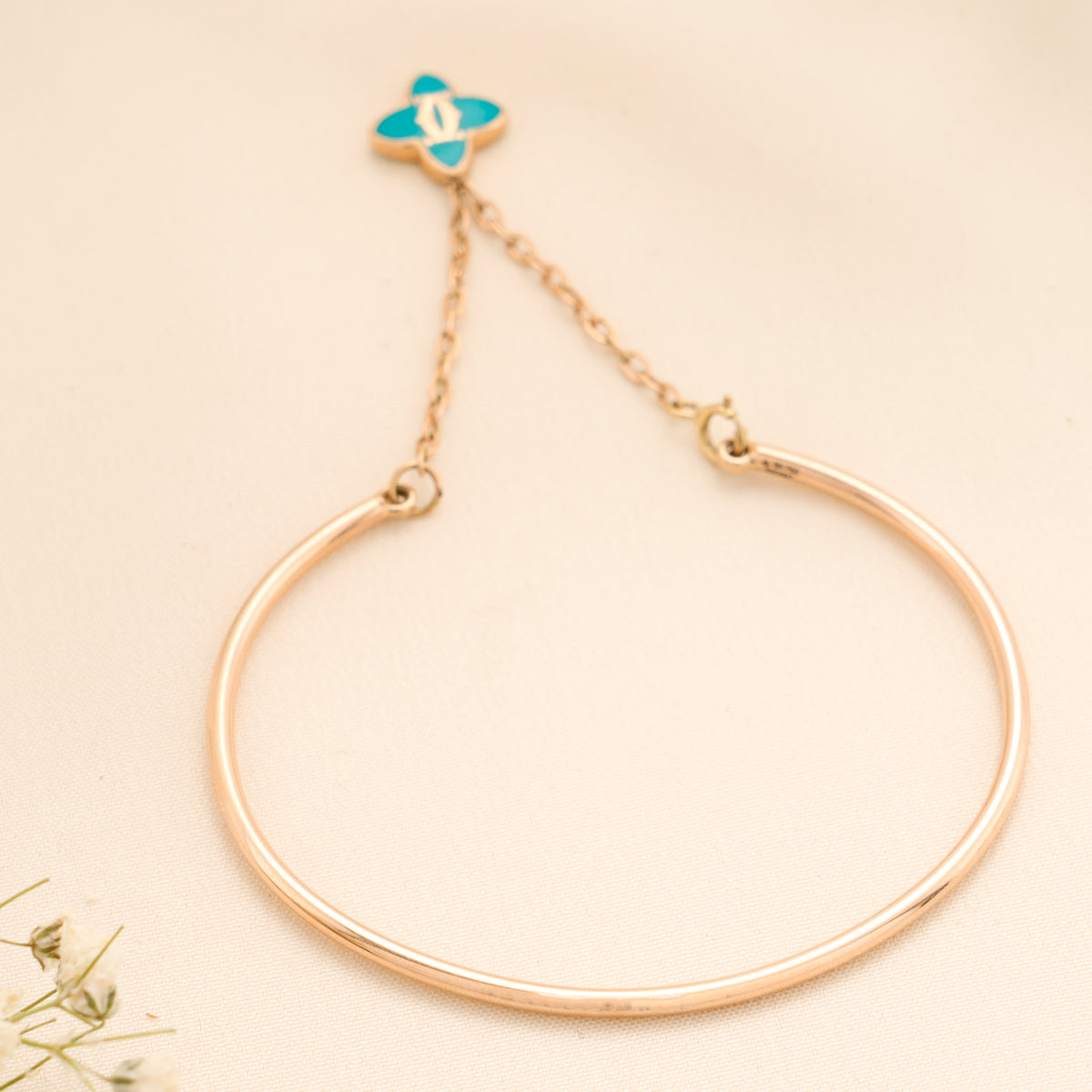 Minimal Clover Charm Rose Gold Kada