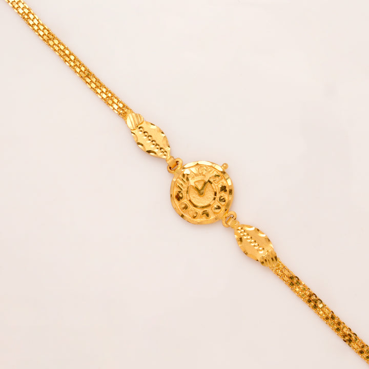 Elegant Watch Design Gold Bracelet