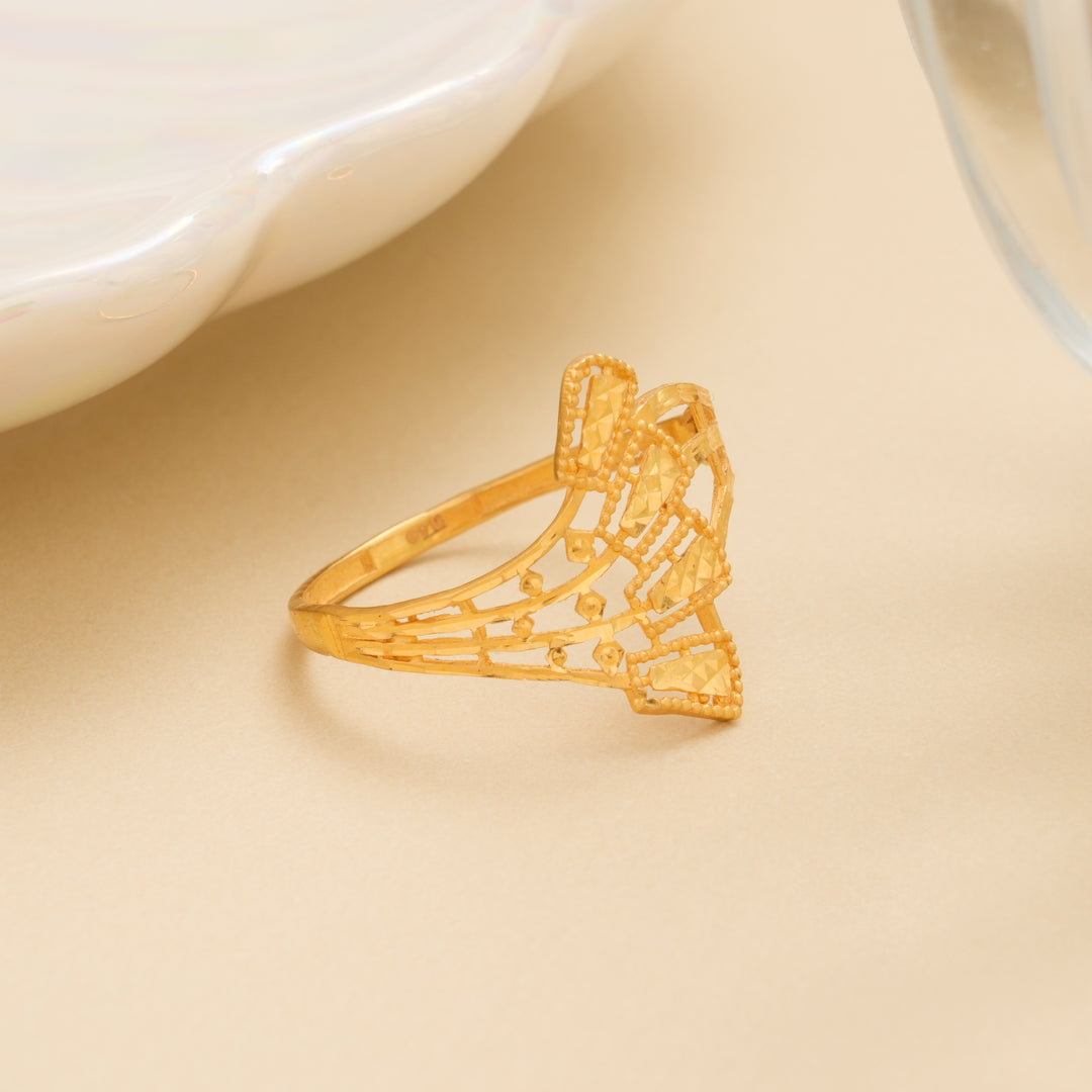 Statement Leaf Pattern Gold Ring