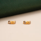 Link Stone Gold Huggie Earrings
