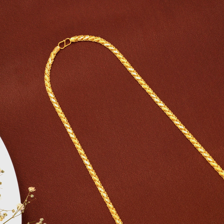 Elegant Leaf Pattern Gold Chain for Men