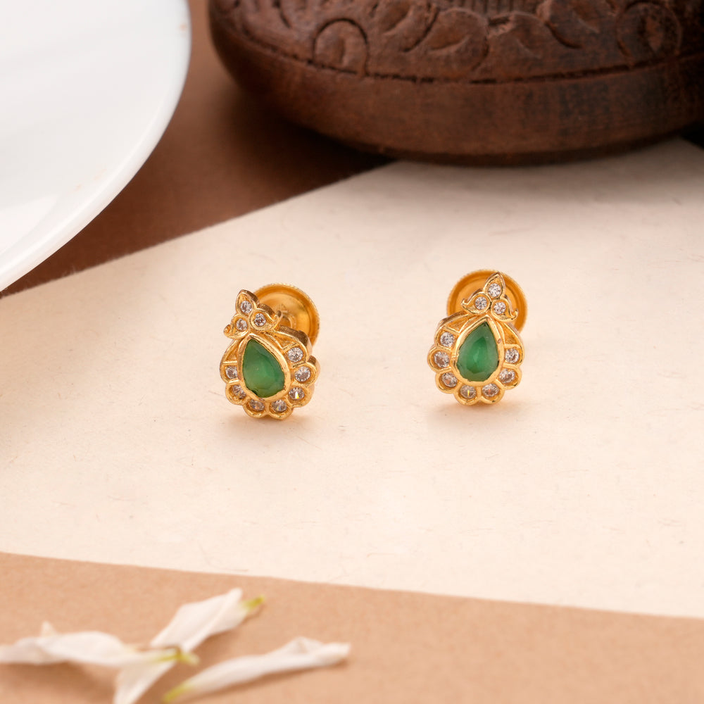 Royal Leaf Emerald Golden Kundan Stud