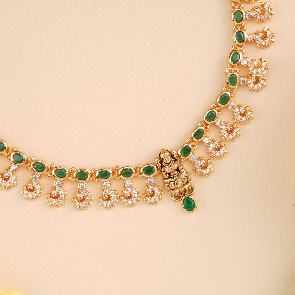 Emerald Oval Shape Lakshmi Necklace