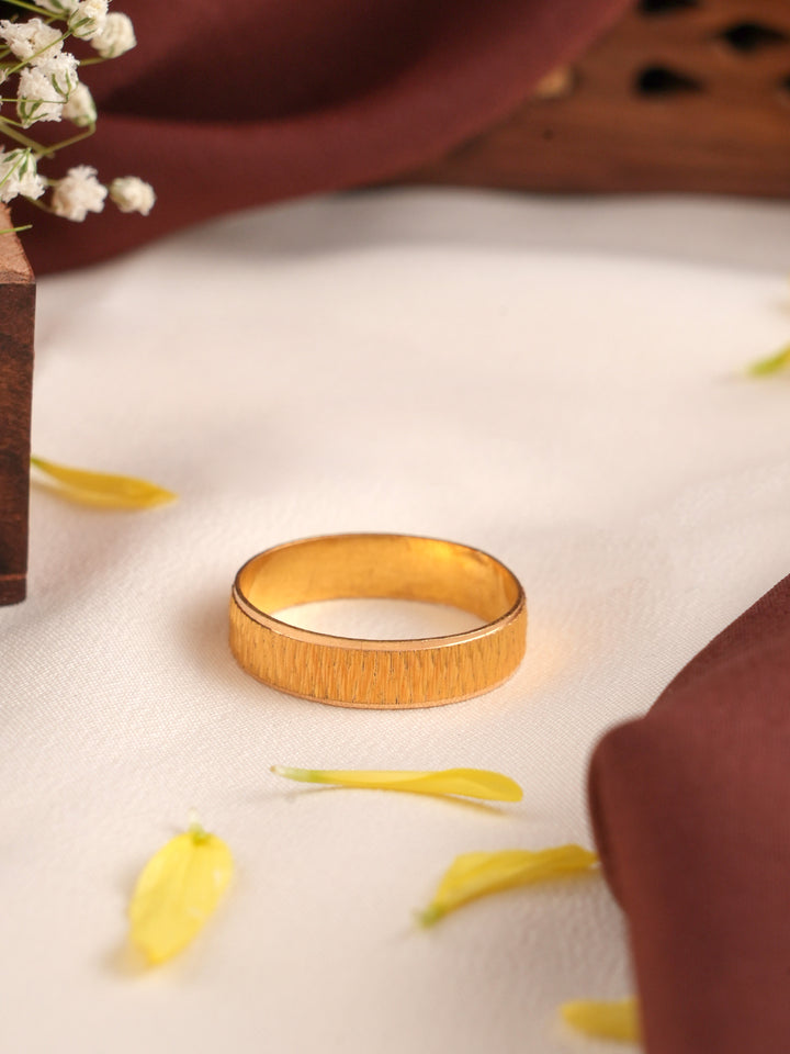 Grain Texture Gold Ring for Men