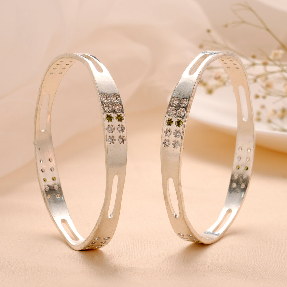 Regal White Stone Silver Bangle