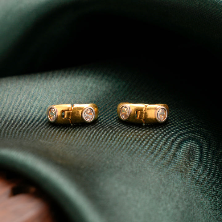 Link Stone Gold Huggie Earrings