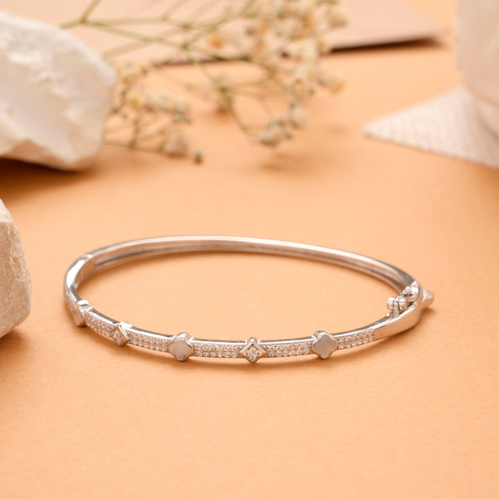 Minimal Bloom Floral Silver Bracelet