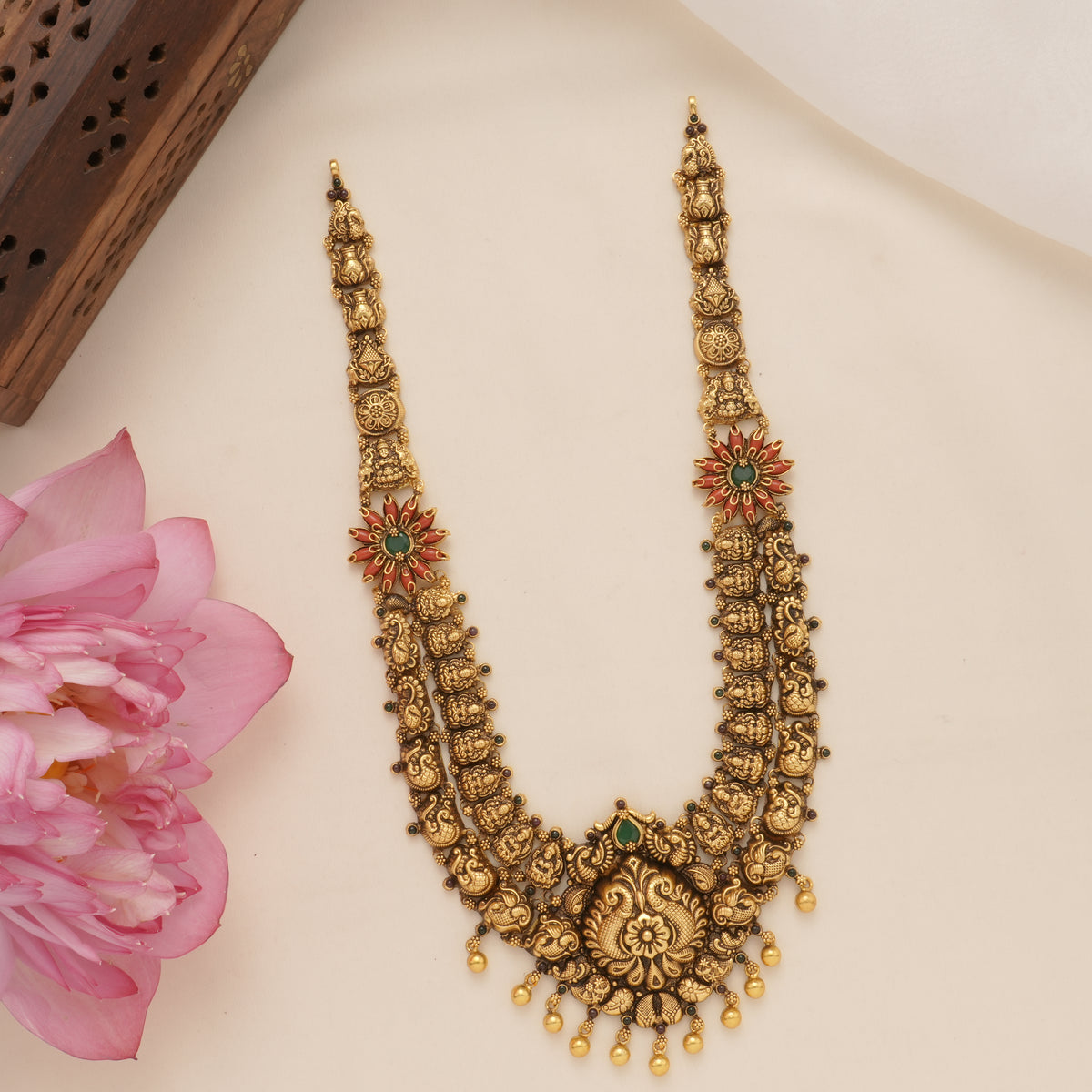 Antique Peacock Design with Coral Haram